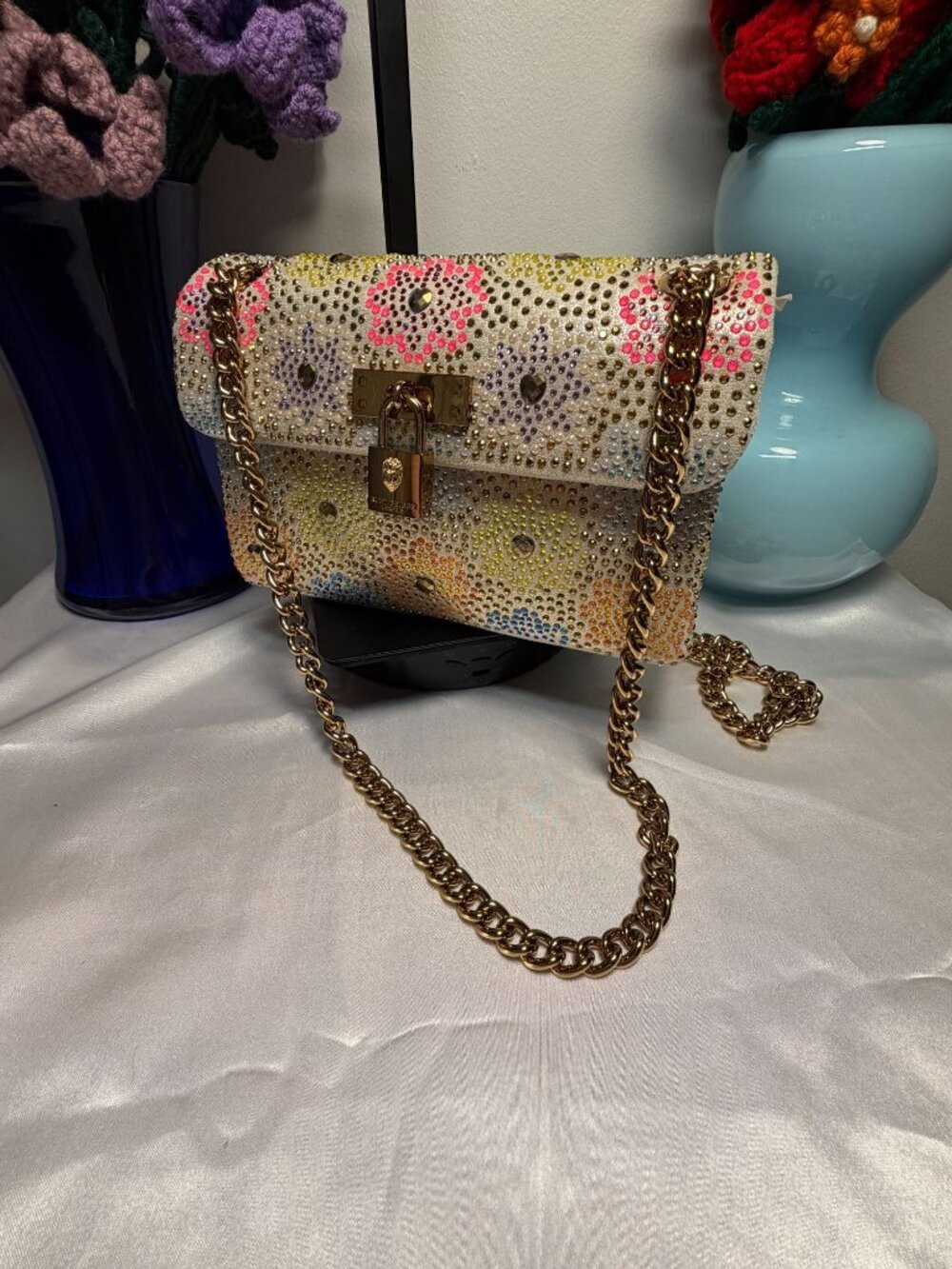 Kurt Geiger Small Handbag Rhinestone Floral Design And Lock NWT - Picture 2 of 10